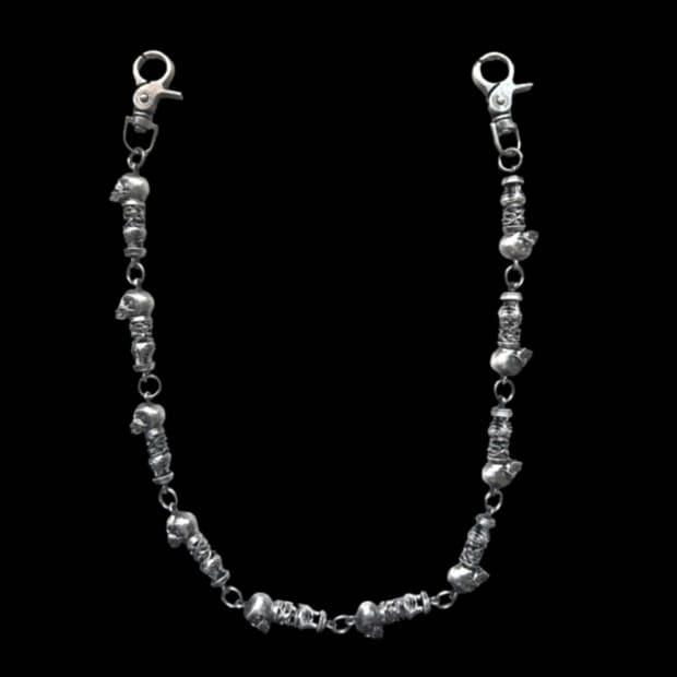 에모스탠스클럽 브로큰 스컬 10링크 체인 키체인