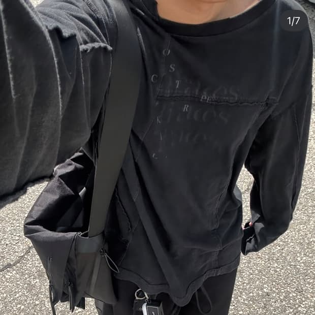 Cost per kilo 레터링 롱슬리브