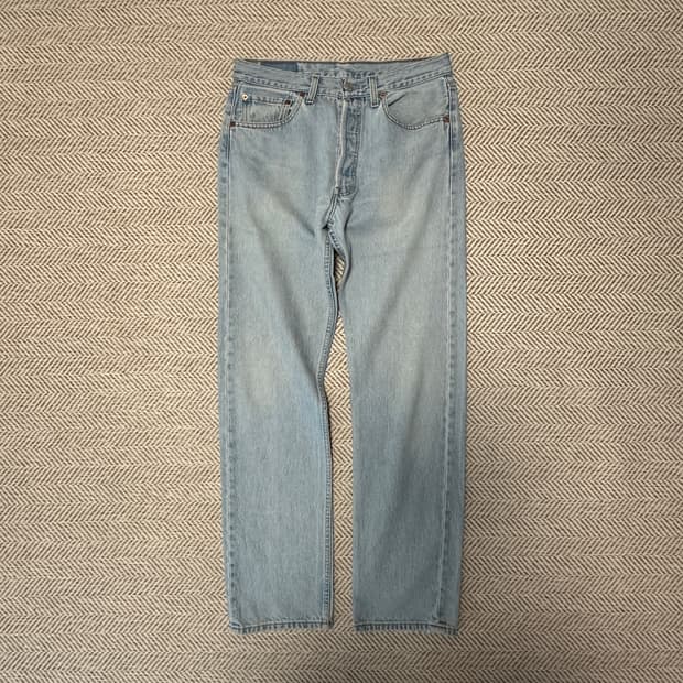 LEVI'S 501 90's canada made denim jeans