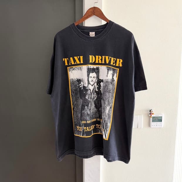 빈티지 00s Taxi Driver 티셔츠