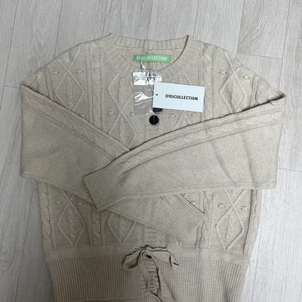 오아이오아이 컬렉션 가디건