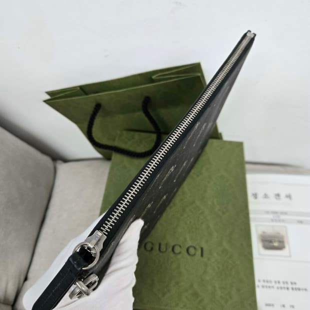 [보증서 정품] 구찌 점핑타이거 보야주 클러치백