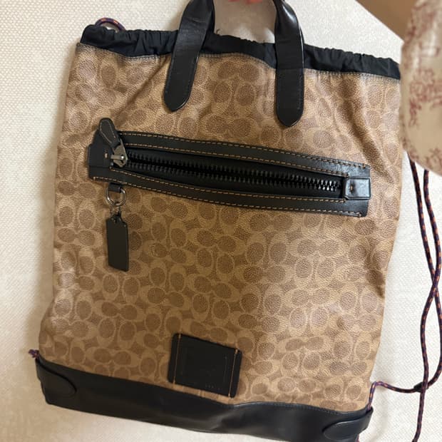 coach 드로우스트링백