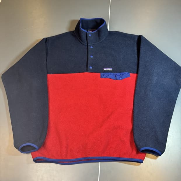 20FW 파타고니아 신칠라 스냅-티 플리스 네이비/레드