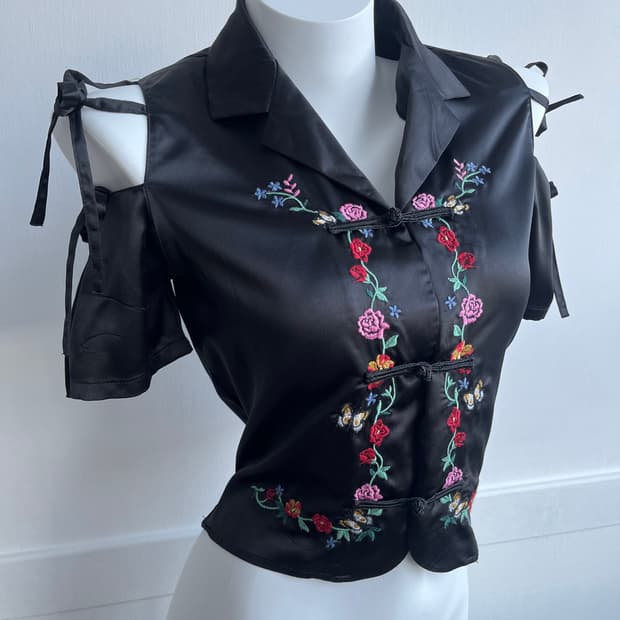 자수 오프숄더 치파오 블라우스