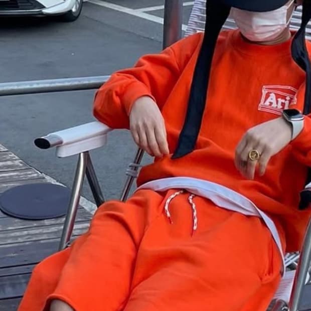 Areis 템플로고 맨투맨