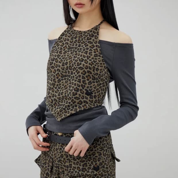 레오파드 홀터넥