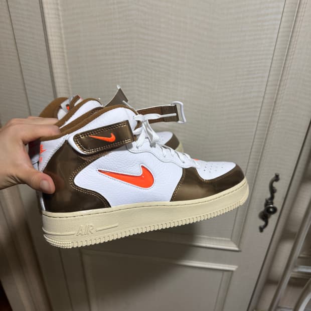 (280) 나이키 에어포스 1 미드 QS 에일 브라운