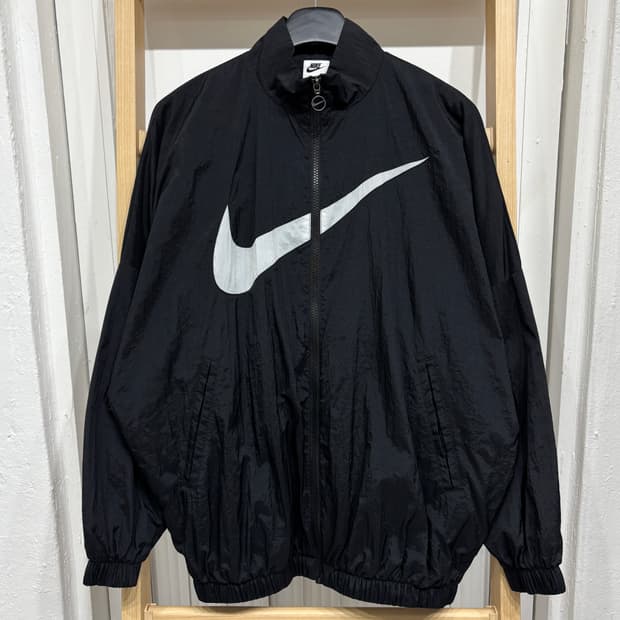 나이키 빅 스우시 바람막이