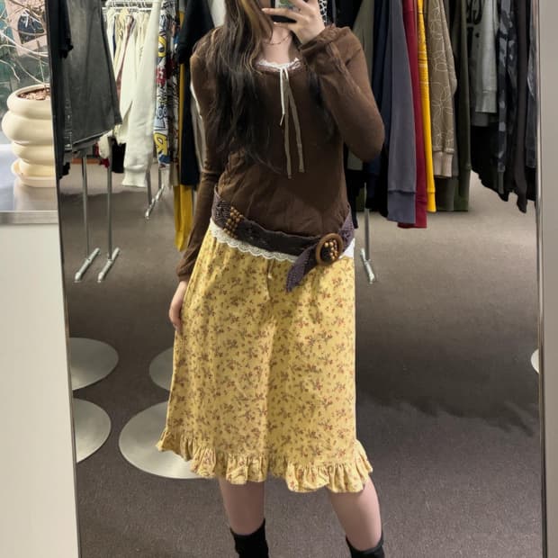 Retro Floral Aesthetic 🌼🪵