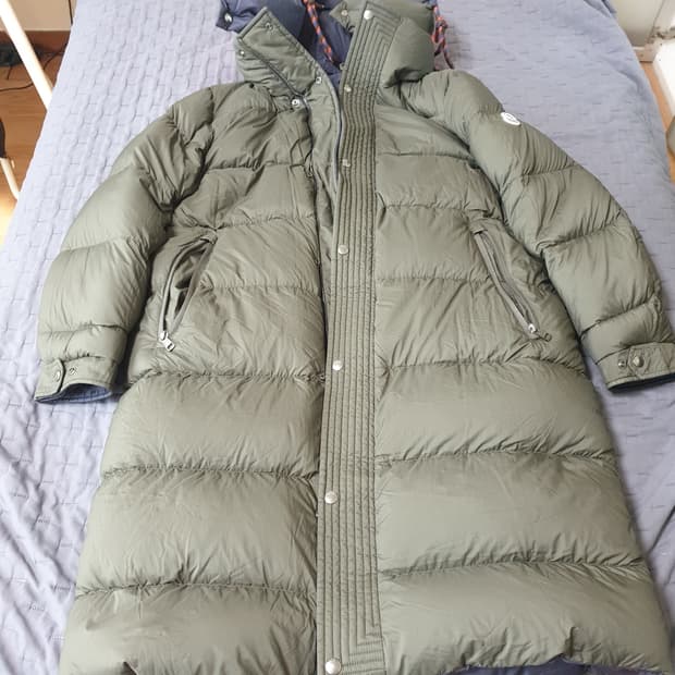 몽클레어 하렐 양면 롱패딩