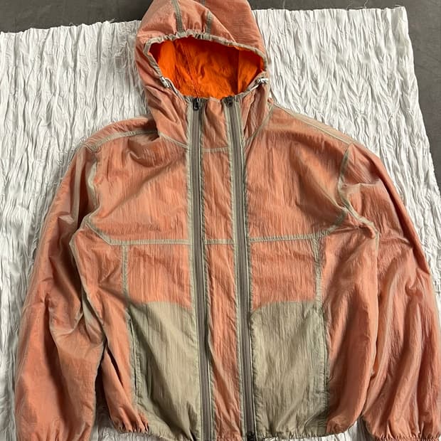 IEY windbreaker