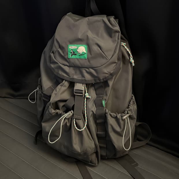 패리티 럭색 차콜색상