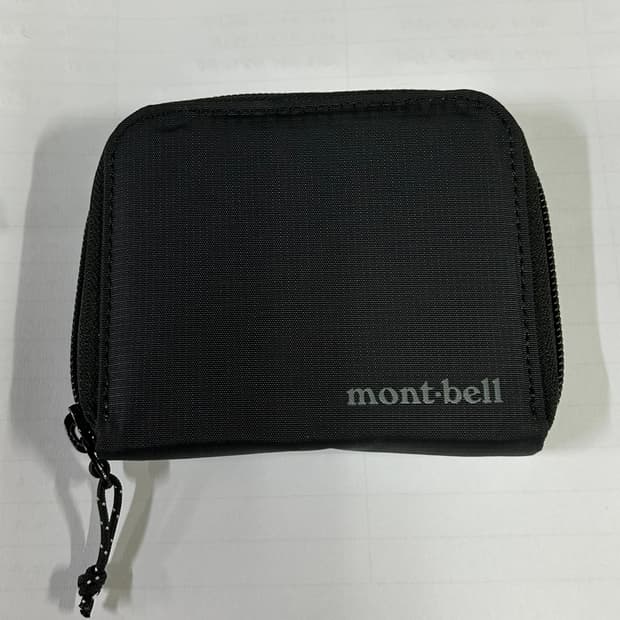 몽벨 지퍼 월렛 지갑
