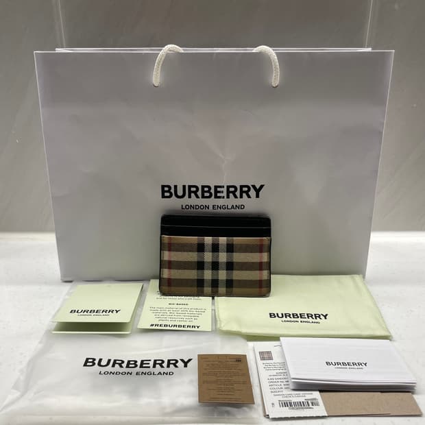 버버리 체크 카드지갑