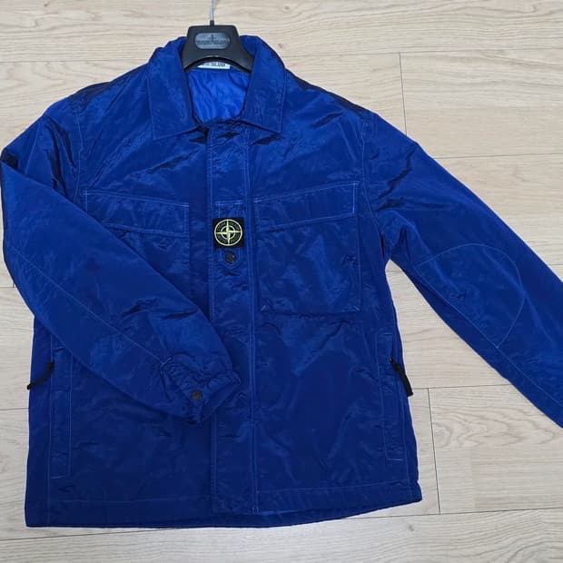 스톤아일랜드 경량패딩자켓