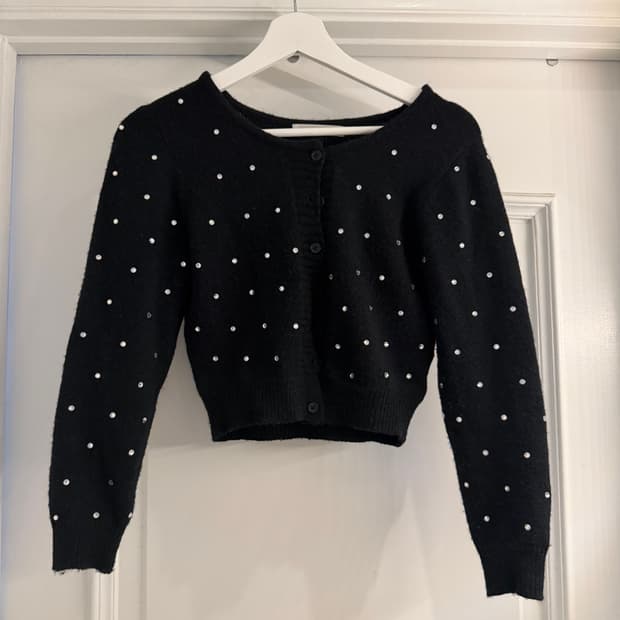 큐빅 울 블랙 가디건