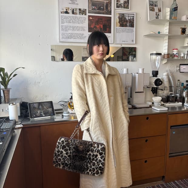 DKNY 디캔앤와이 레오파드 백