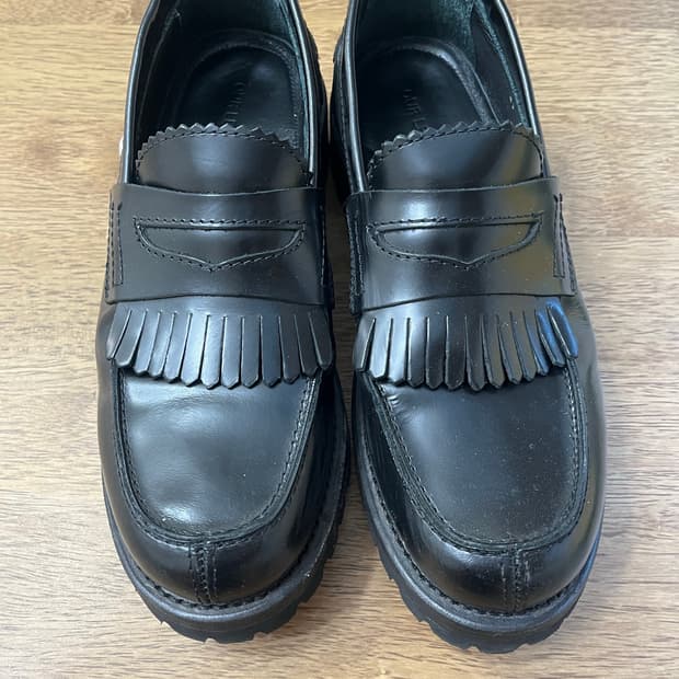 아워레가시 22FW 코만도 로퍼