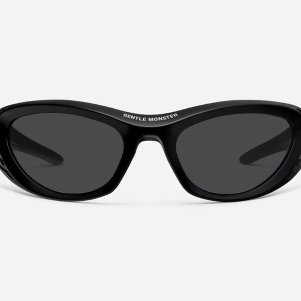 젠틀몬스터 x 뮈글러 스파이럴 01