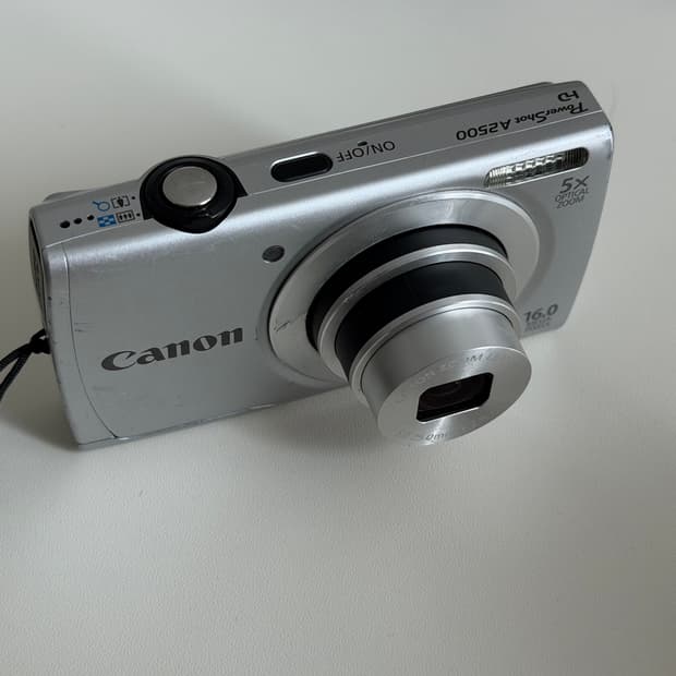 캐논 파워샷 A2500 디카 (작례O)
