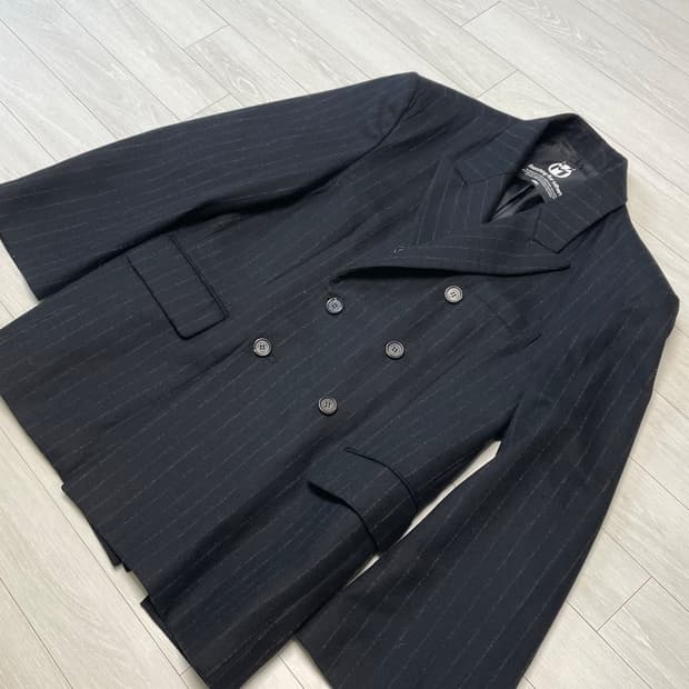 MMIC 3D EMBROIDERED STRIPE FLARE BLAZER