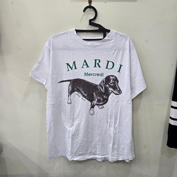 [FREE] Mardi Mercredi 닥스훈트 그래픽 반팔 티셔츠 (화