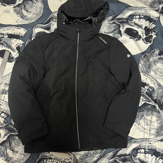  몽벨 오리털 경량 패딩 110사이즈 