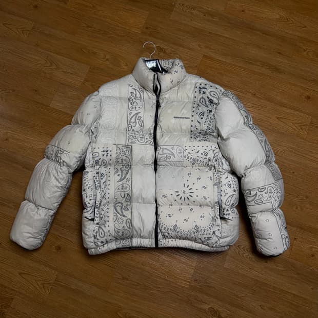 디스이즈네버댓 반다나 패딩