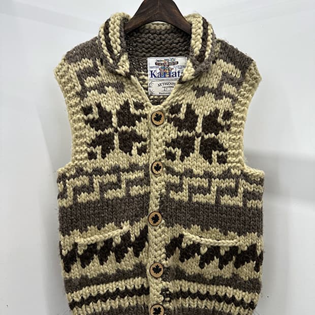 KANATA_ made in CANADA (L)