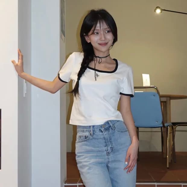 제너럴아이디어 스퀘어 배색 반팔티