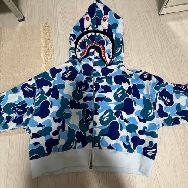 베이프 ABC 크리스탈 청계 크롭 집업 s사이즈 