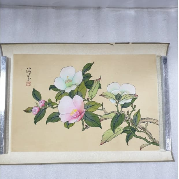 희귀 수집품] 비단 위 청아한 미감, 동백꽃 수묵채색화 (31×20cm 