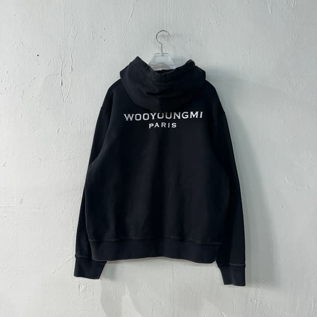 우영미 23SS 백로고 후드티 46size