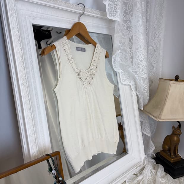 oriental cream sleeveless  