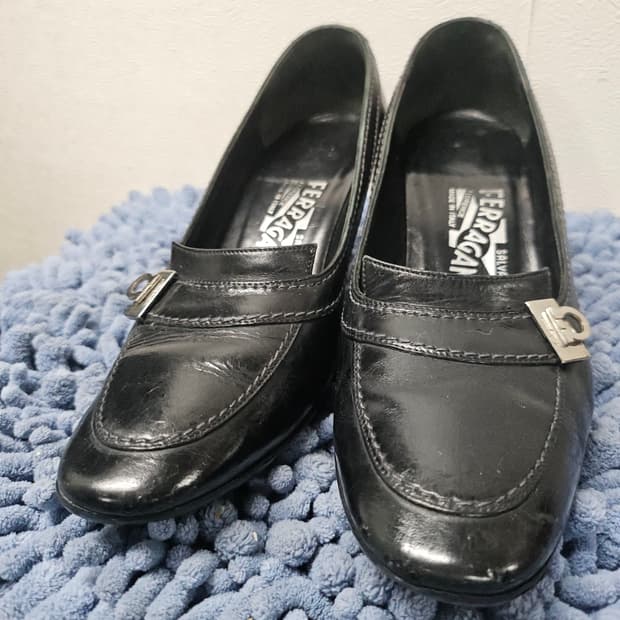 페라가모 블랙 로퍼 펌프스  5  굽7