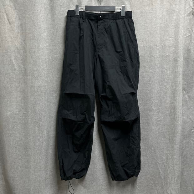[30/밴딩] 무신사 스탠다드 블랙 파라슈트 조거팬츠