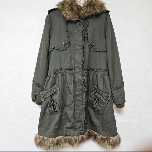 엑시즈팜 모리걸 라떼갸루 카키 야상 자켓