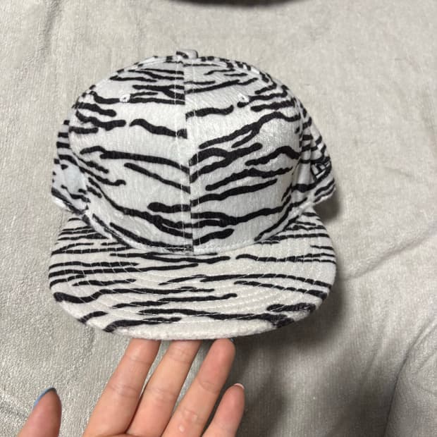 뉴에라 59FIFTY 화이트 블랙 지브라 야구 모자 스냅백