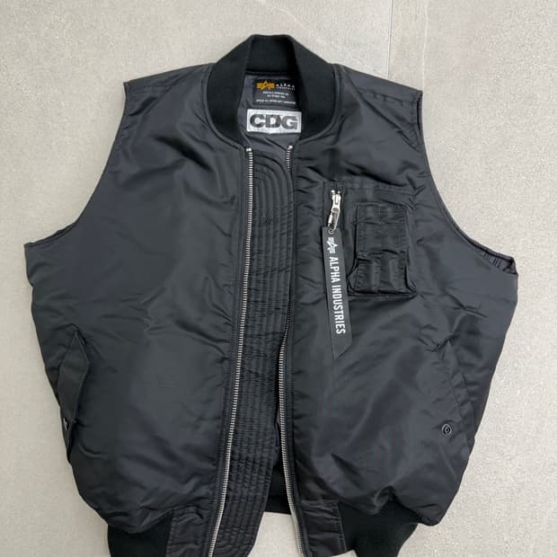 꼼데가르송 CDG X 알파인더스트리 MA-1 베스트 조끼 집업