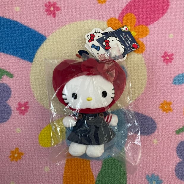 [새상품] 중국 산리오 한정판 사과 키티 키링