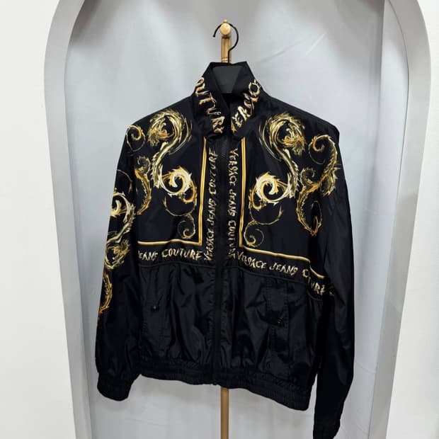 베르사체 바람막이