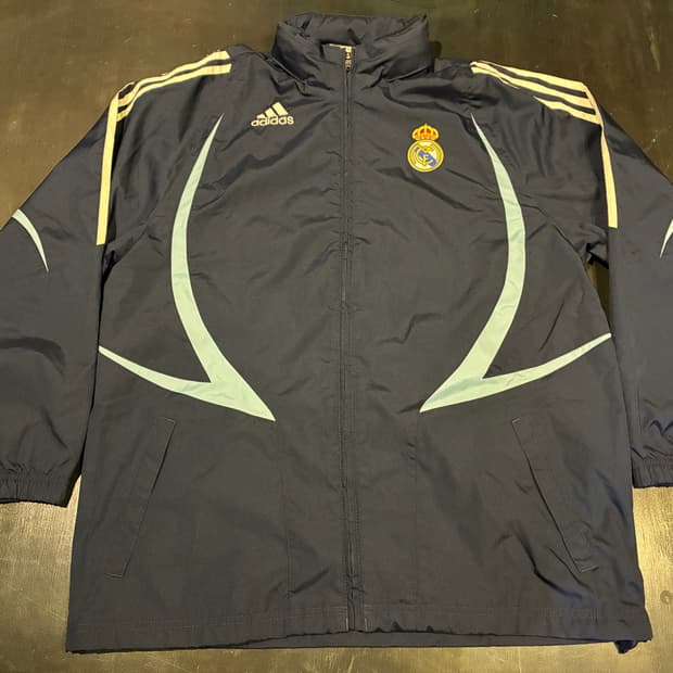 105) 아디다스 레알 마드리드 바람막이