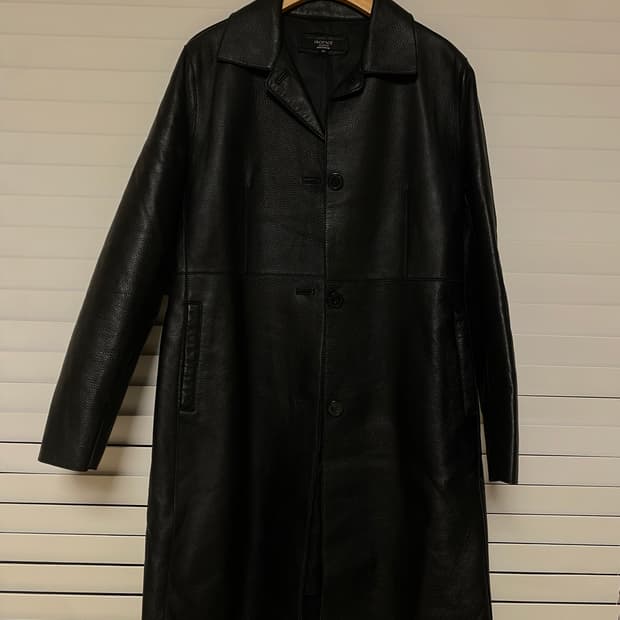 ISOFACE 가죽 롱코트