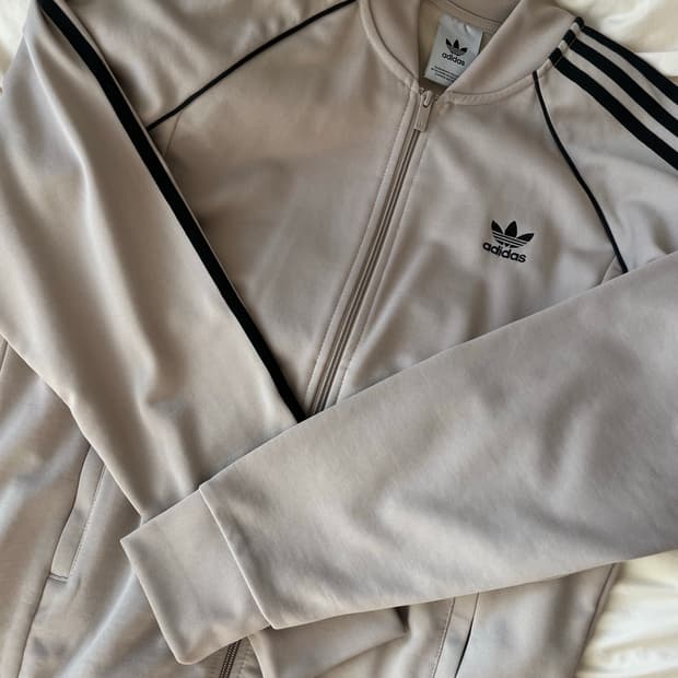 아디다스 클래식 트랙탑 져지 베이지 M