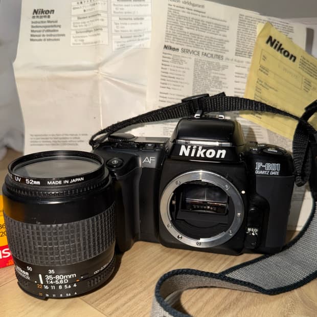 Nikon F-601 Quartz date 쿼츠데이트필름카메라줌렌즈