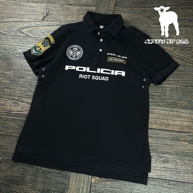 [선데이오프클럽] 폴리시아 엠브로이더드 피케셔츠 카라티 블랙 M20239