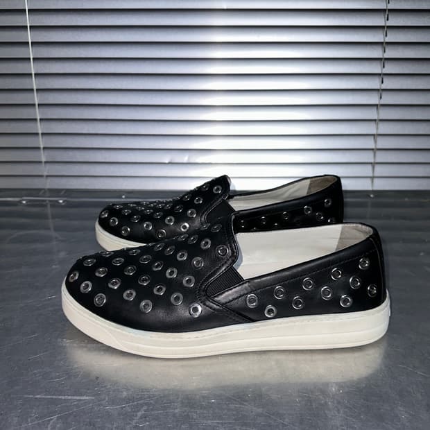 00s 프라다 스포츠 블랙 그로멧 슬립온 플랫 슈즈