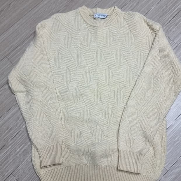 이태리제 지방시 아이보리 패턴 울 니트 스웨터(100-105)