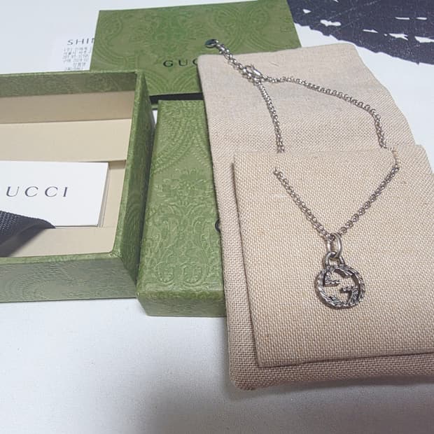 구찌 인터로킹 목걸이
